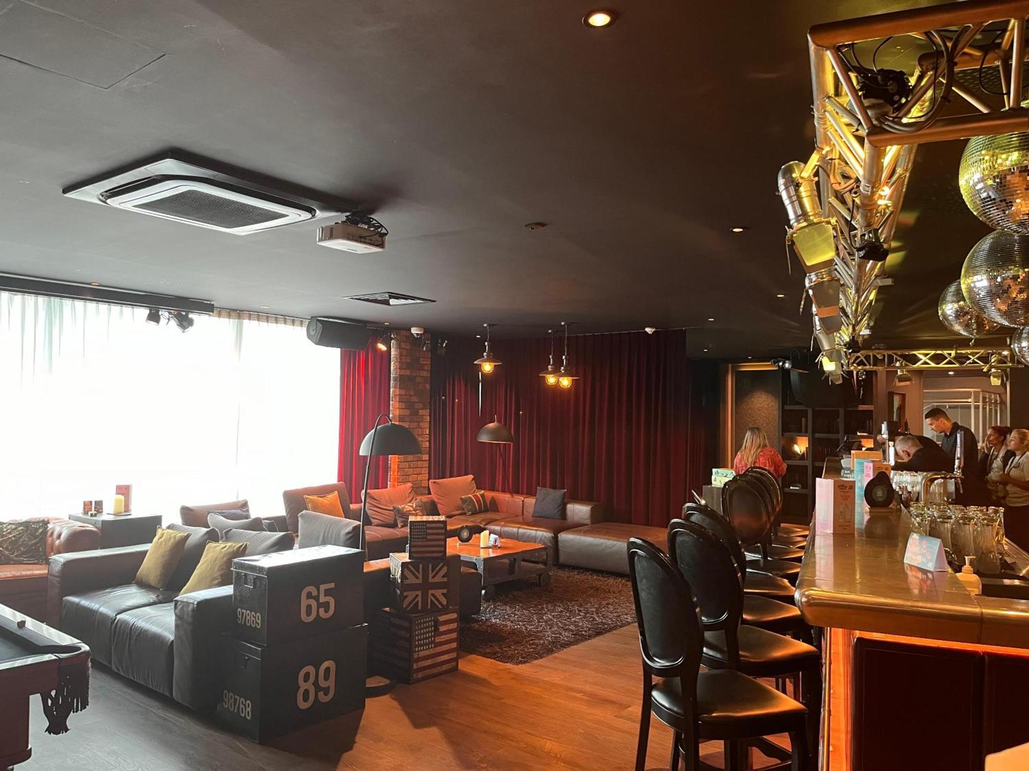 B&B Hotel Дерби Экстерьер фото